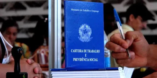 Há mais de 400 vagas disponíveis