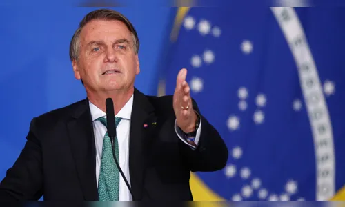 Bolsonaro usa palavrão para dizer que não se importa em ser preso
