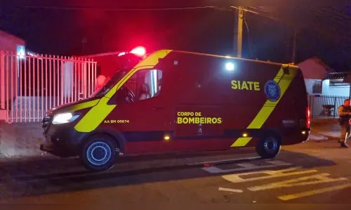 Jovem sofre queda ao pular de telhado em telhado com botijão de gás