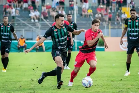Maringá enfrenta Athletico pelo Paranaense