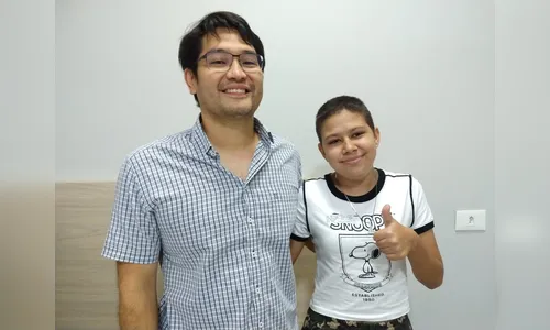 Jovem de 13 anos vence tumor cerebral com cirurgia inovadora no Paraná