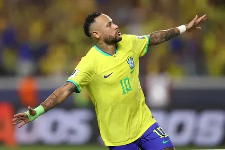 Neymar sentiu lesão