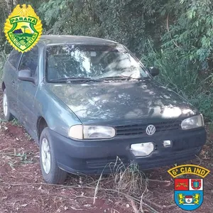 O carro foi encontrado abandonado no Bosque da Saúde em Ivaiporã