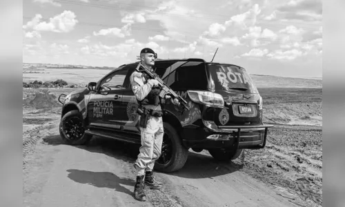 Policial que morreu em serviço é sepultado sob forte comoção no Paraná