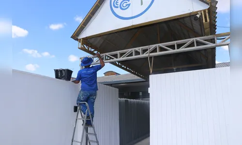 Paraná reforça programa que usa presos para manutenção de escolas