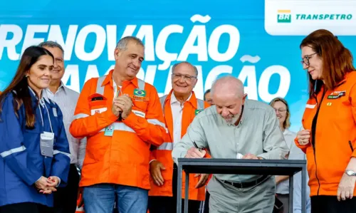 País tem 90% de coisas feitas por transporte marítimo, diz presidente