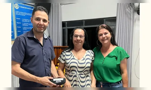 Rotary Club de Apucarana entrega óculos a estudantes da rede municipal