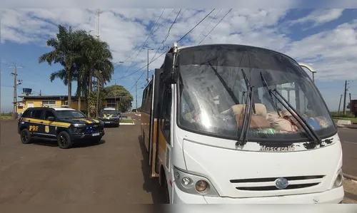 PRF apreende ônibus que transportava irregularmente paraguaios