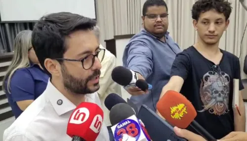 Vereador Moisés durante entrevista após a sessão de quarta-feira (05)