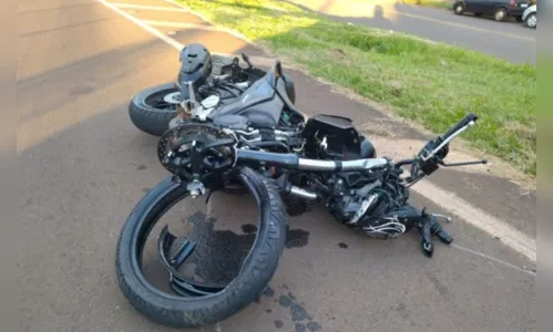 Três pessoas em uma moto morrem após colisão com carro no PR