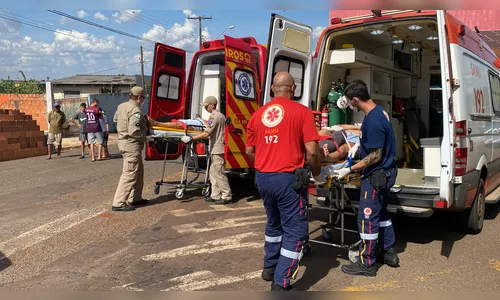 Jovens em moto ficam feridas após acidente de trânsito em Apucarana