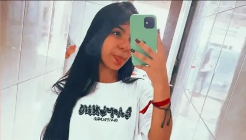 Vitória Regina de Sousa, de 17 anos