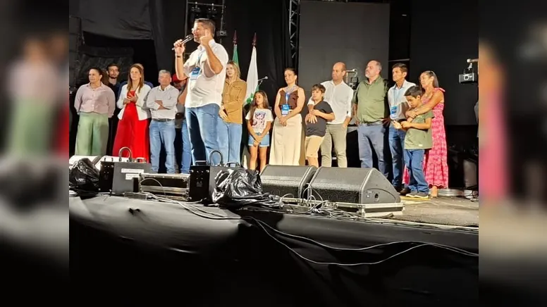 Prefeito William José discursa