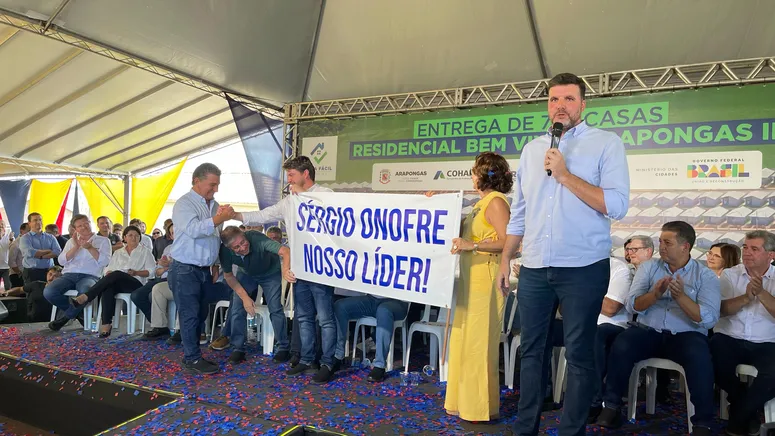 Uma faixa foi estendida com a frase “Sérgio Onofre nosso líder”