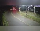 Câmera flagra colisão entre trem e caminhão-tanque em Jandaia do Sul