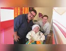 Ratinho homenageia neto que nasceu com hidrocefalia