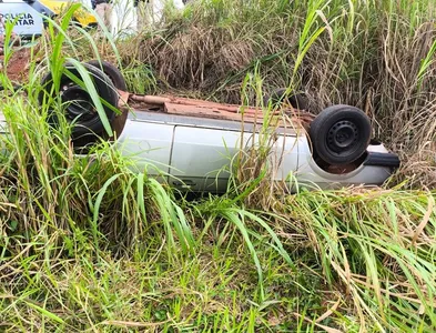 A PM recolheu o carro ao pátio da corporação e aguarda a retirado do mesmo pelo proprietário