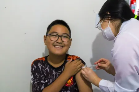 A Prefeitura de Arapongas reforça a importância da vacinação contra a Influenza – já disponível no município desde o último dia 1º