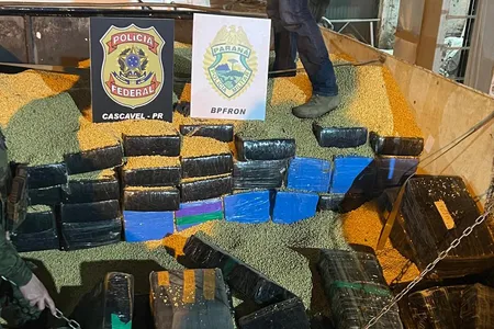 A abordagem ocorreu chegando em Sede Alvorada, distrito de Cascavel