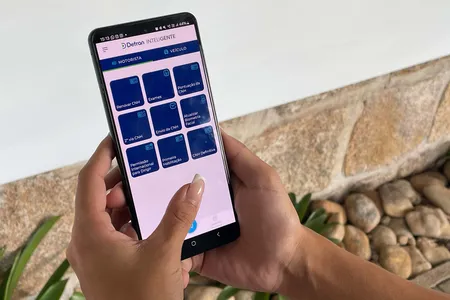 A funcionalidade está disponível para um grupo restrito de condutores, selecionados automaticamente pelo sistema com base em critérios como a data da última foto registrada e a qualidade da imagem no cadastro