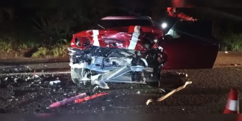Acidente ocorreu nesta noite de sábado (19)