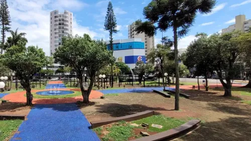 Adolescente passava pela praça do redondo quando foi atacada