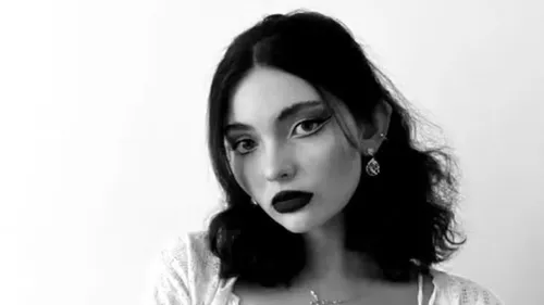 Alexandra Săsărman morreu em 12 de abril