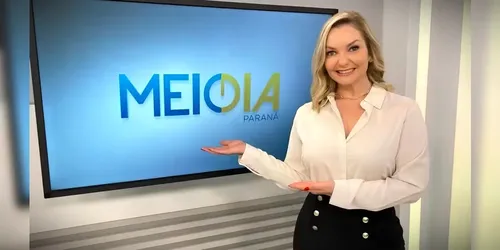 "Antes de sair de férias, fui diagnosticada com câncer de mama e já comecei o tratamento. Vou passar por cirurgia e radioterapia", disse a jornalista.