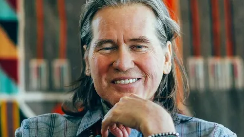 Ator Val Kilmer faleceu aos 65 anos na última terça-feira (1º), em Los Angeles