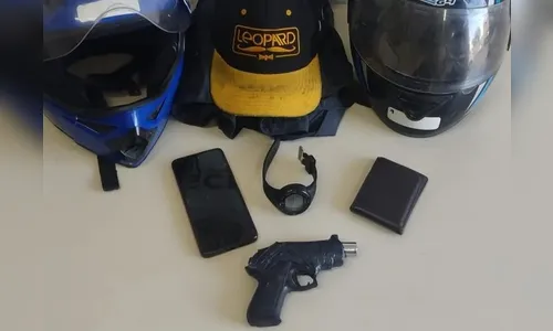 Universitário reage a assalto e luta contra bandido a caminho da aula