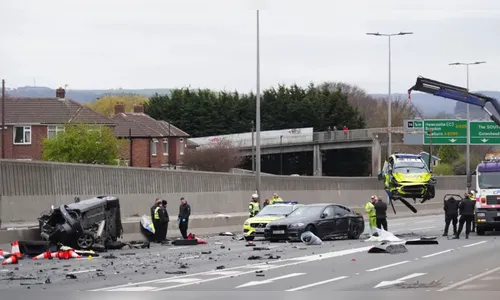 Acidente entre viaturas e BMW deixa sete policiais feridos