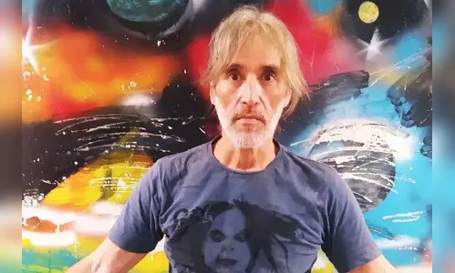 Filho do poeta paranaense Paulo Leminski é encontrado morando na rua