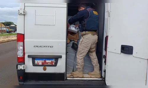 PRF apreende 1,6 mil smartphones e 5,3 mil cigarros eletrônicos no PR