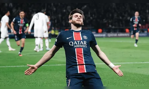 PSG supera Dibu Martínez e bate Aston Villa por 3 a 1