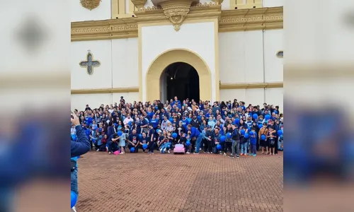 Caminhada reúne grande público em apoio à conscientização do autismo