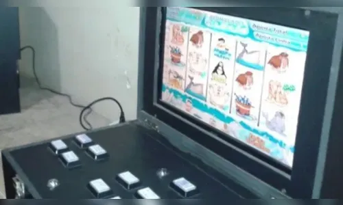 PM apreende máquinas de jogos de azar em bar de Arapongas