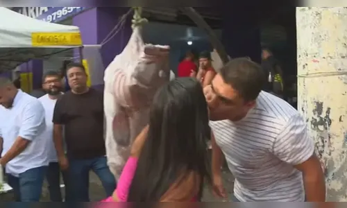 Ela aceitou o pedido em rede nacional