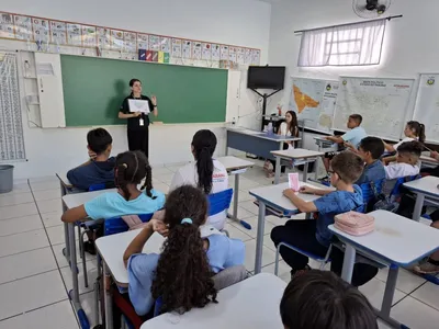 Escolas municipais recebem palestras sobre prevenção da dengue