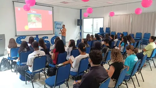 Estudantes do Colégio Estadual Nilo Cairo participaram do projeto