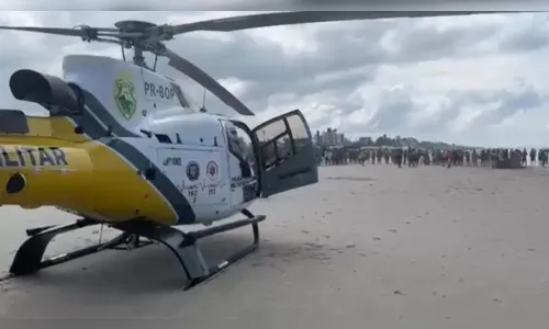 Banhista é socorrido de helicóptero após se afogar em praia do Paraná
