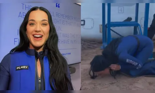 Katy Perry beijou o chão e se disse estar emocionada