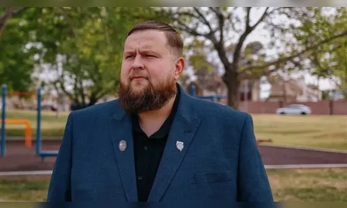 Homem estuprado pela mãe suspeita que irmão seja seu filho