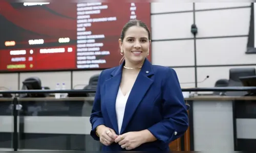 Majô Capdeboscq assume presidência da Câmara de Maringá