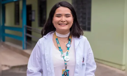 Quem é a médica paranaense que brilhou ao soltar a voz no Domingão do Huck