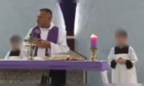Assassinato de mulher interrompe missa e gera pânico em igreja; veja