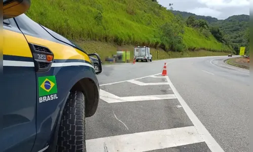 Motociclista morre após cair e ser atropelado na BR-277