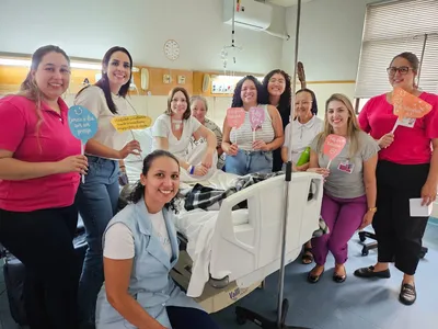 Nas visitas, os profissionais reforçaram a importância do cuidado humanizado com os pacientes