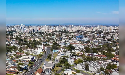 Nota Paraná premia moradores de 42 cidades com R$ 1 mil; veja lista