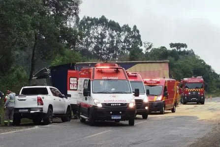 O acidente aconteceu na manhã desta quarta-feira (2)