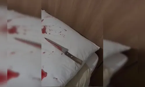 Filho mata mãe idosa de 70 anos com 7 facas e diz não se arrepender